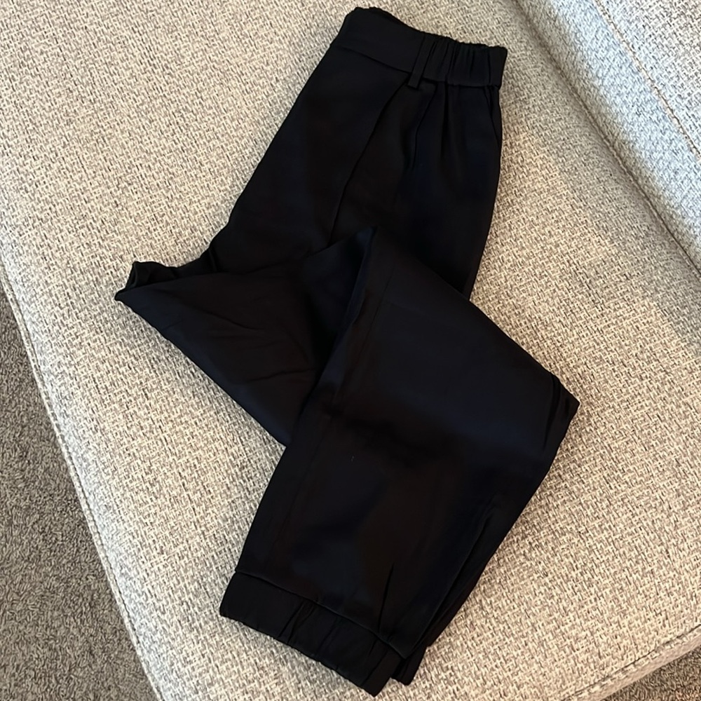 EXPRESS Black Linen Blend Chic Jogger Pants